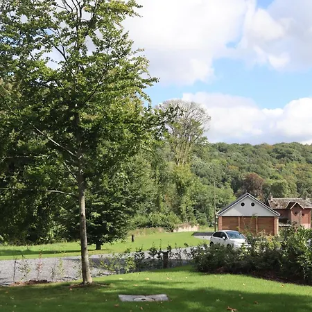 Le Chateau De Lausprelle *