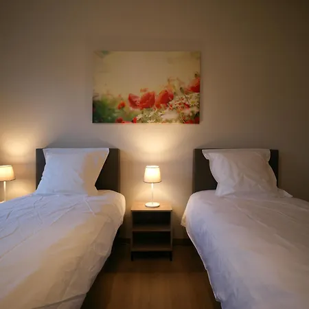 Casa de Férias Le Château De Lausprelle *