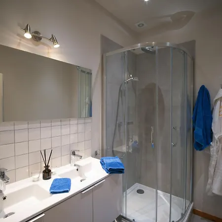 Le Château De Lausprelle