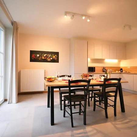 Le Château De Lausprelle Casa de Férias *