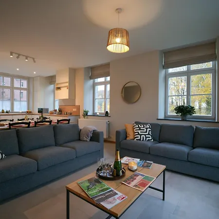 Casa de Férias Le Château De Lausprelle