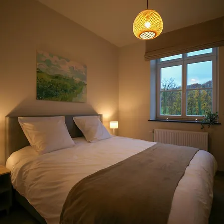 Casa de Férias Le Château De Lausprelle *