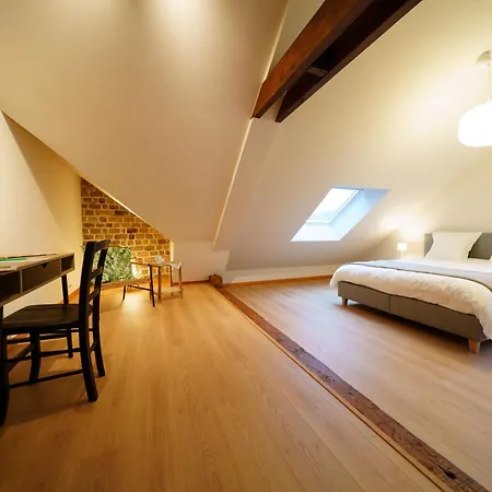 Le Château De Lausprelle Gerpinnes